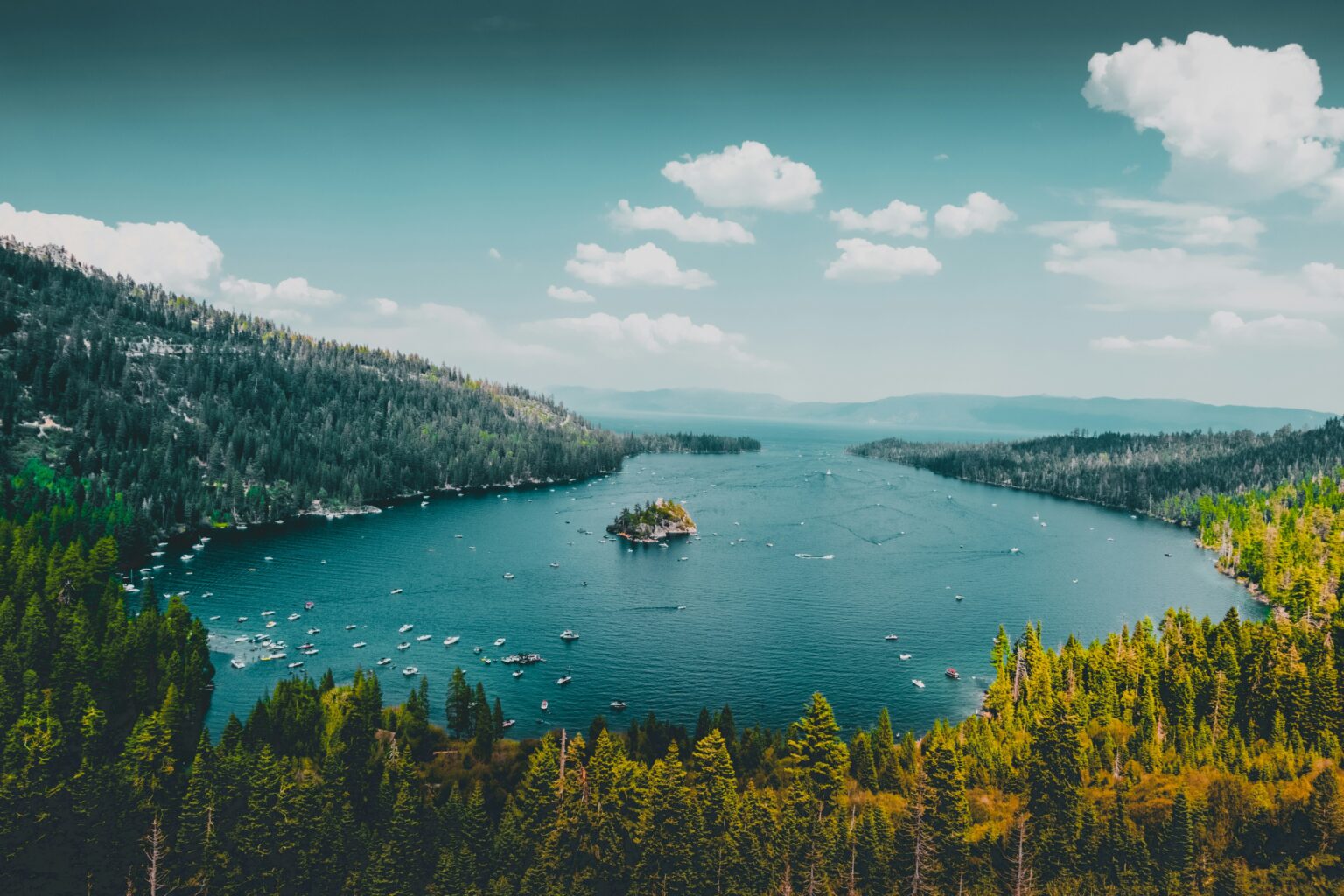 fabian-quintero-UWQP2mh5YJI-unsplash